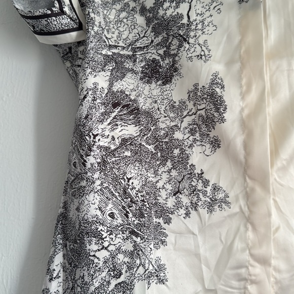 Short sleeve silk like shirt - Picture 2 of 3